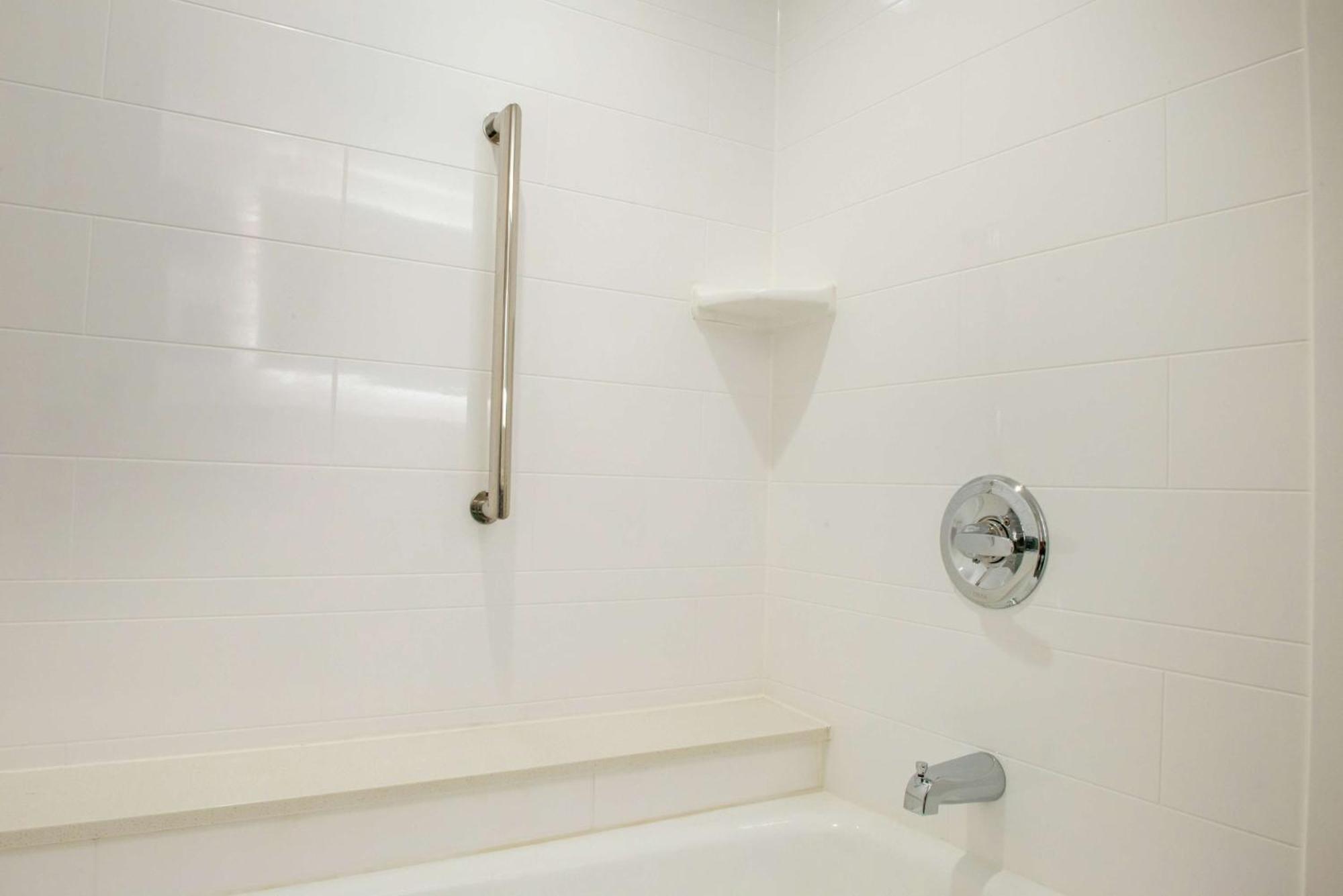 Hampton & Legacy Park-frisco 3*